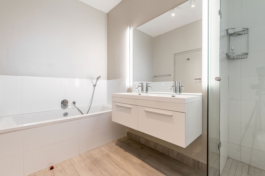 5 Bedroom Property for Sale in Camps Bay Western Cape